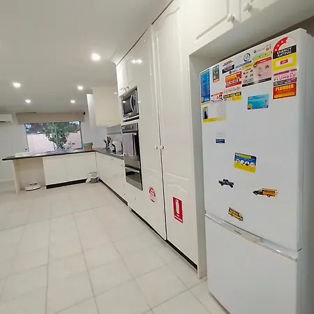 4 Bedroom, 3 Bath Room Home In Kingswood Nsw, Free Wifi Internet, Free Parking Exterior photo
