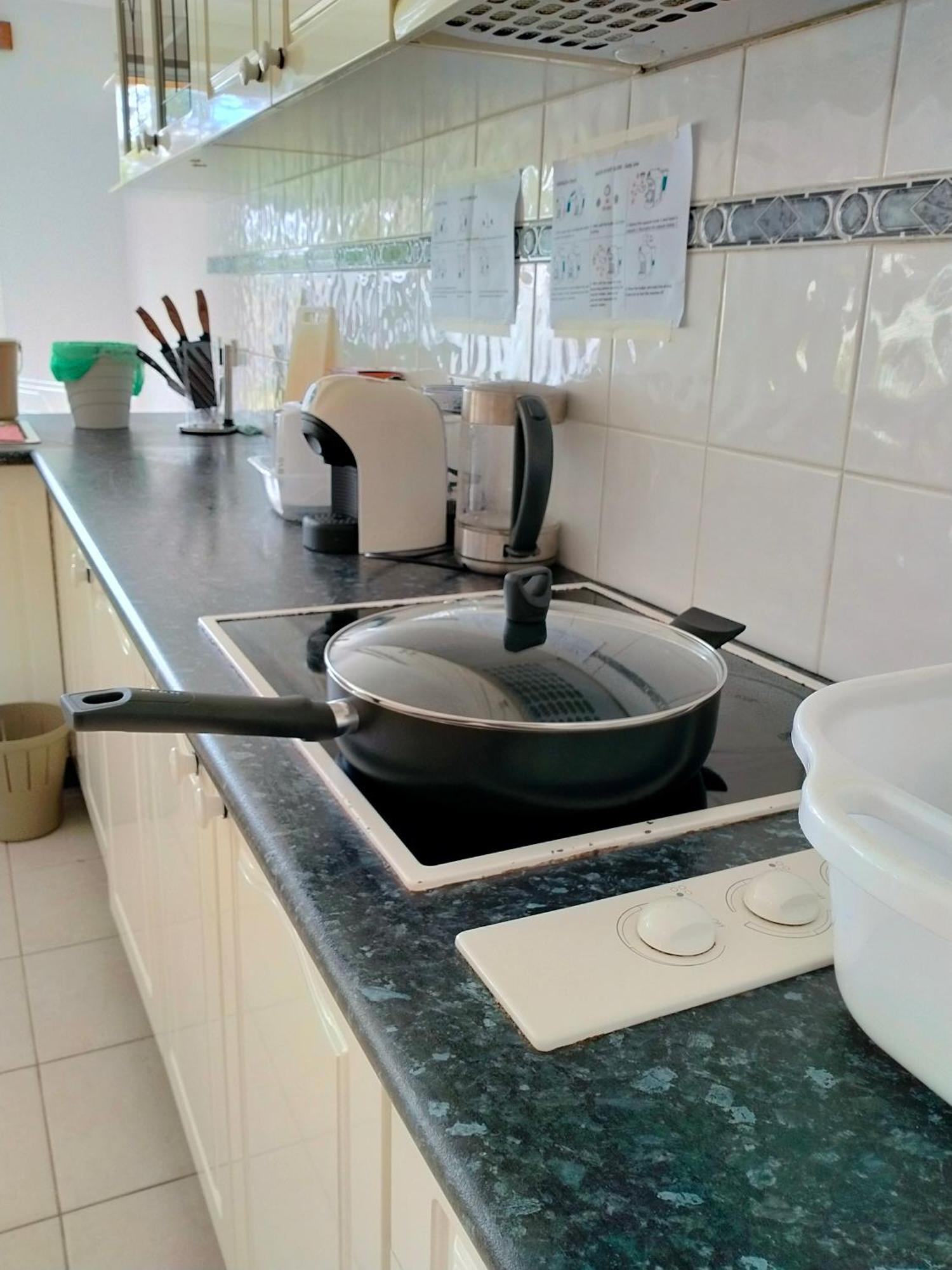 Holiday home 4 Bedroom, 3 Bath In Nsw, Free Wifi Internet, Free Parking *