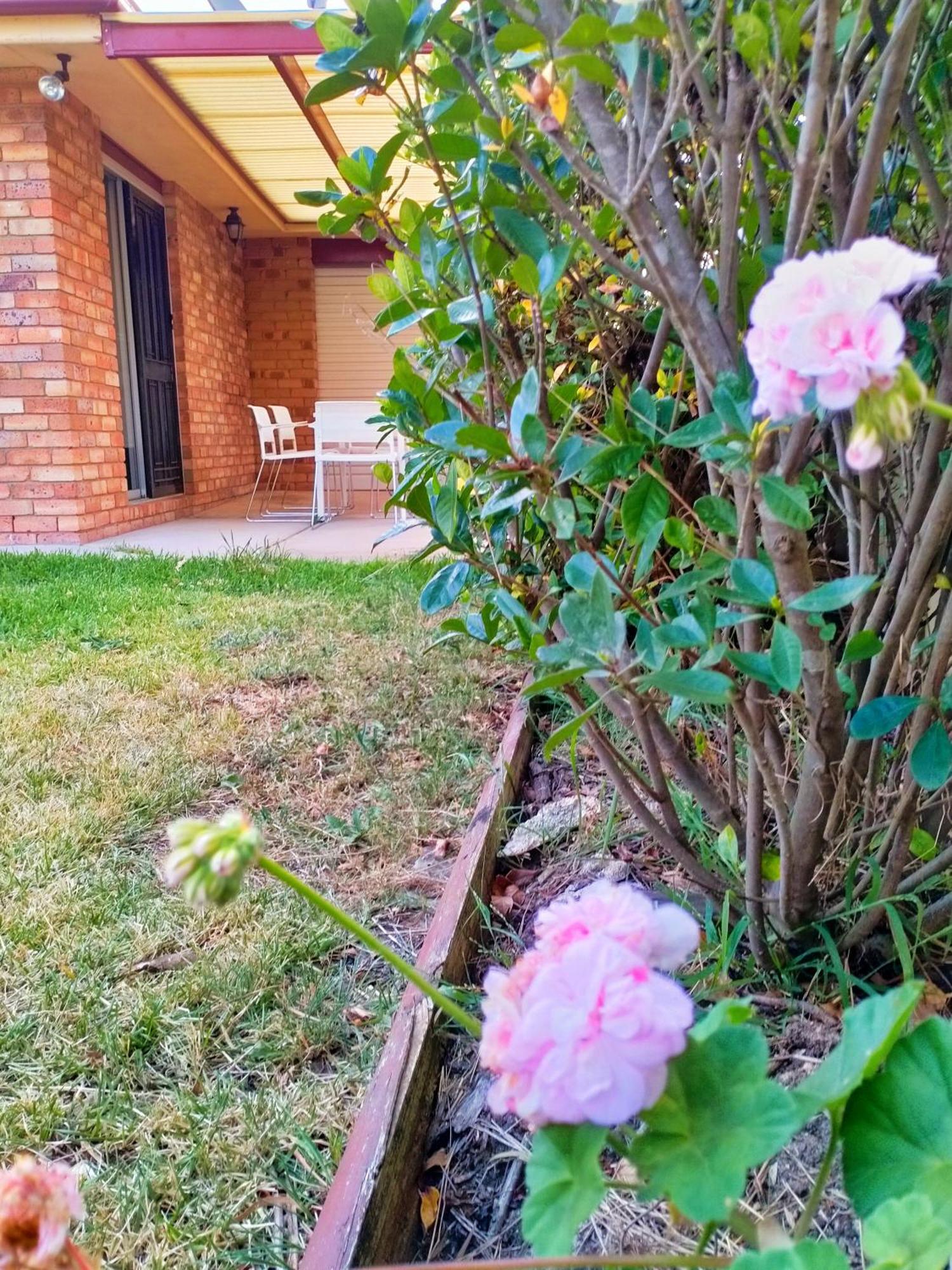 4 Bedroom, 3 Bath In Nsw, Free Wifi Internet, Free Parking Holiday home *