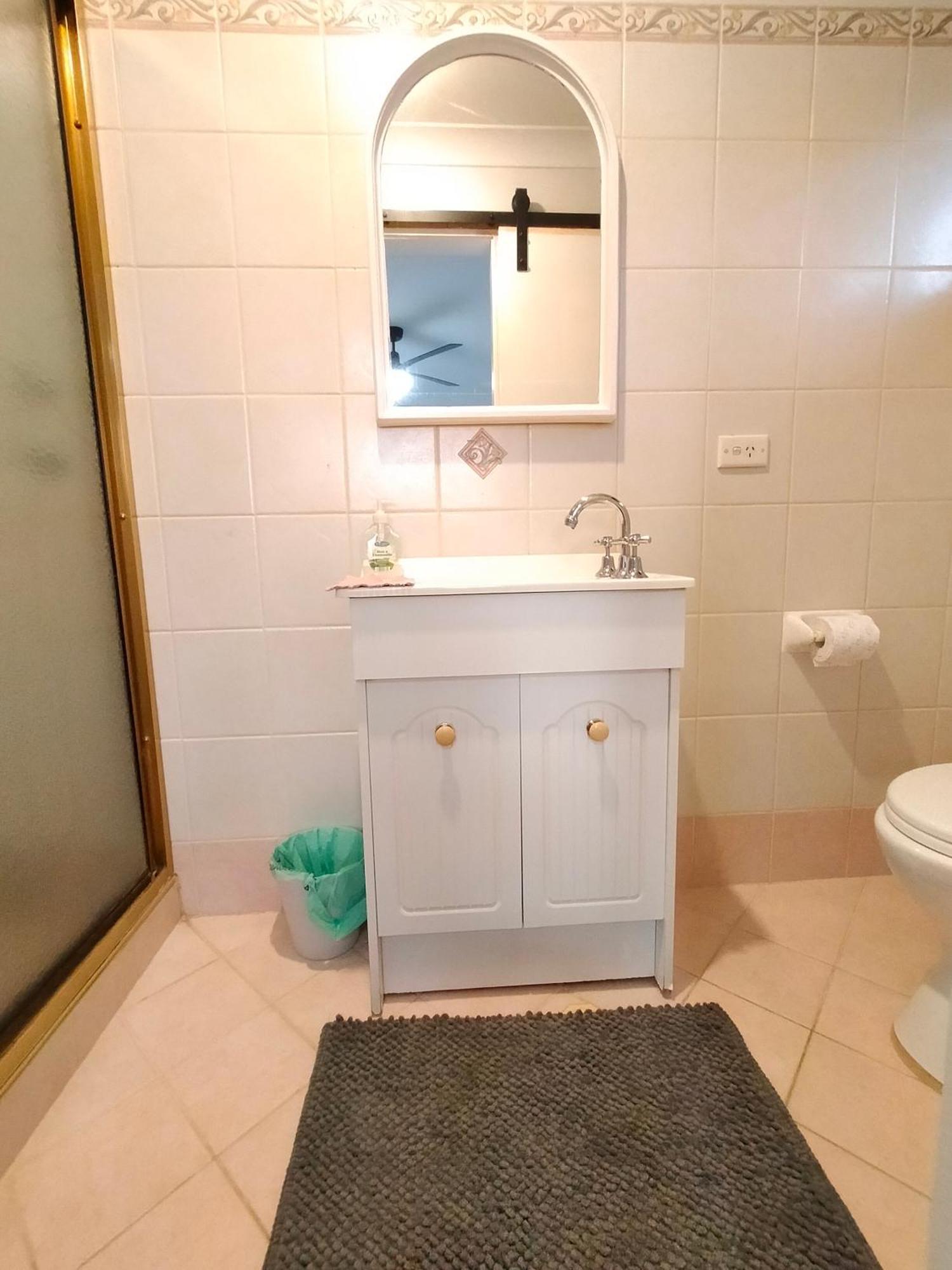 Holiday home 4 Bedroom, 3 Bath In Nsw, Free Wifi Internet, Free Parking *