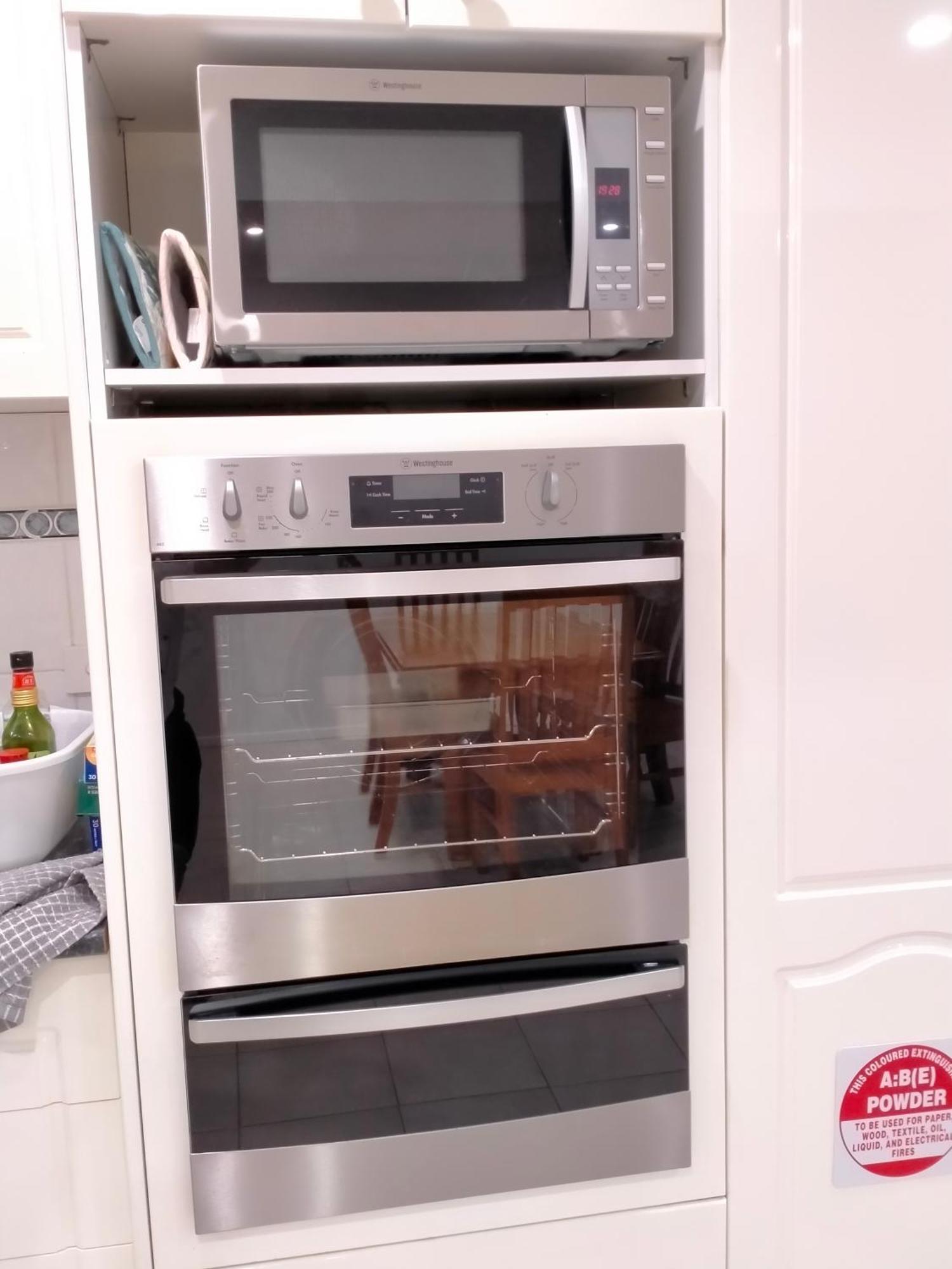 Holiday home 4 Bedroom, 3 Bath In Nsw, Free Wifi Internet, Free Parking Kingswood